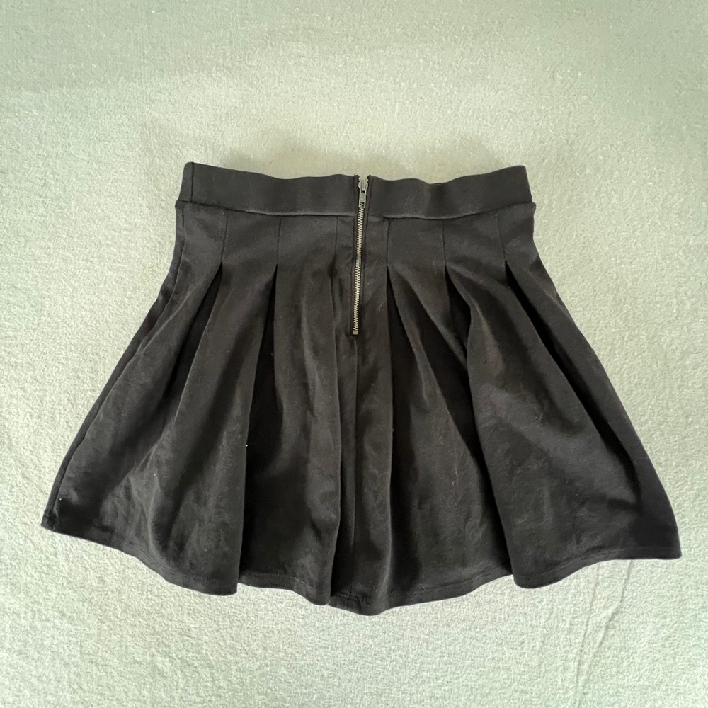 American Eagle Pleated Mini Skirt